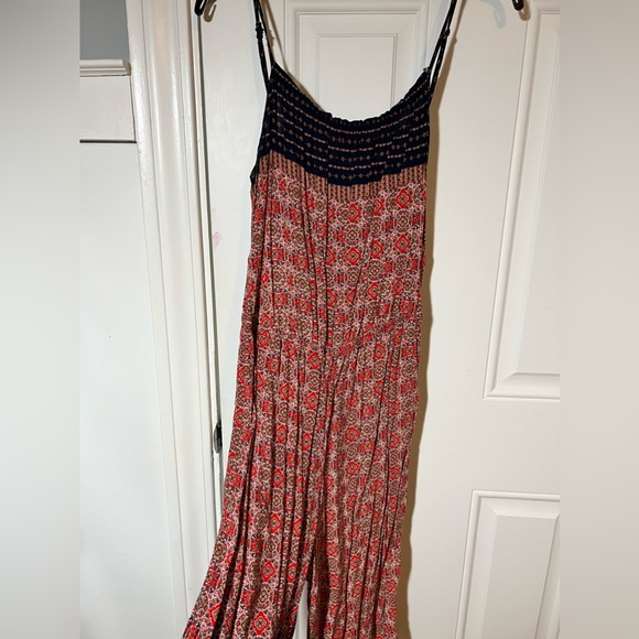 Jump suit - Picture 2 of 2